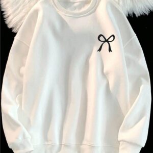 Classic Bow Graphic Sweatshirt